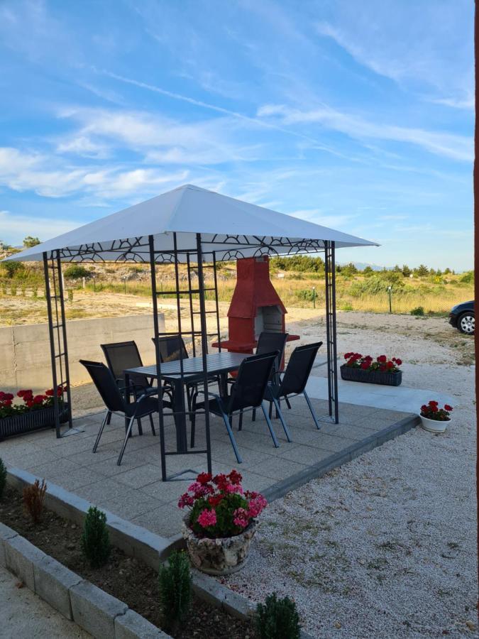 Apartmani Ivan Rtina Bagian luar foto