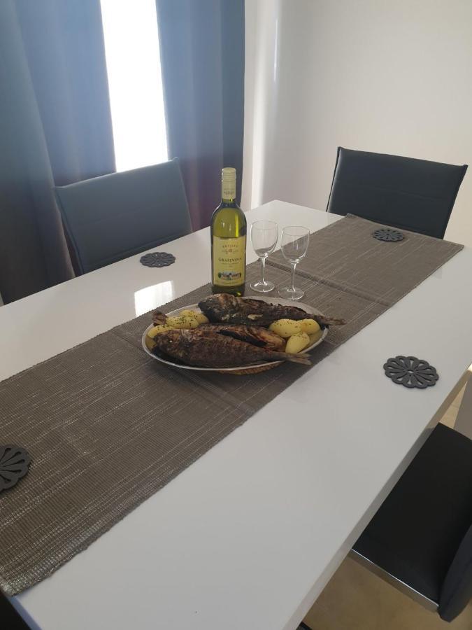 Apartmani Ivan Rtina Bagian luar foto