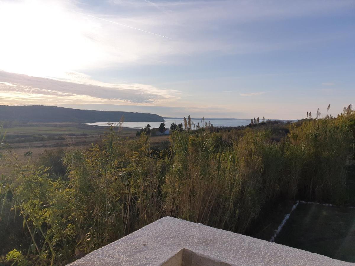 Apartmani Ivan Rtina Bagian luar foto