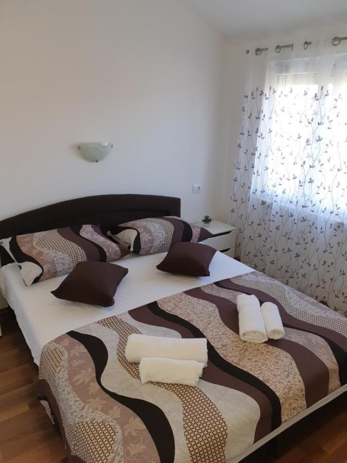 Apartmani Ivan Rtina Bagian luar foto